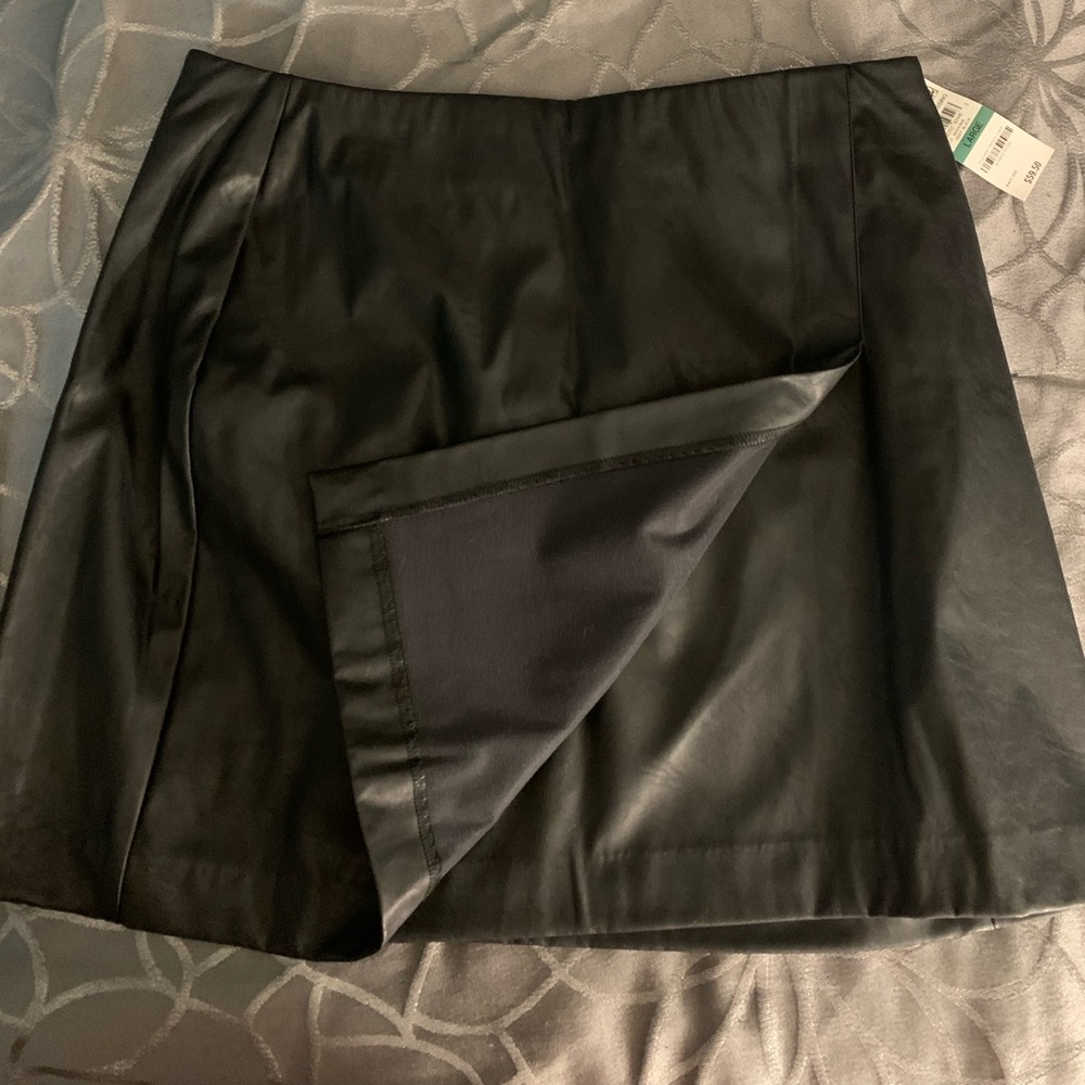 FLASH SALE‼️ Brand New Faux Leather Skirt